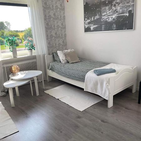 Oedeshoeg Modernt Och Stilfullt B&B Exterior foto